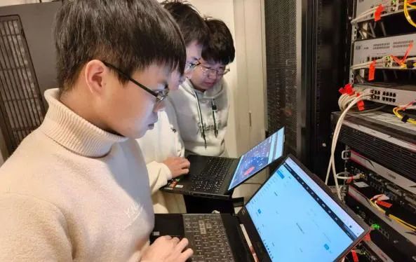 护航亚冬会网络安全：哈信息「专业破壁」育人的冰雪答卷